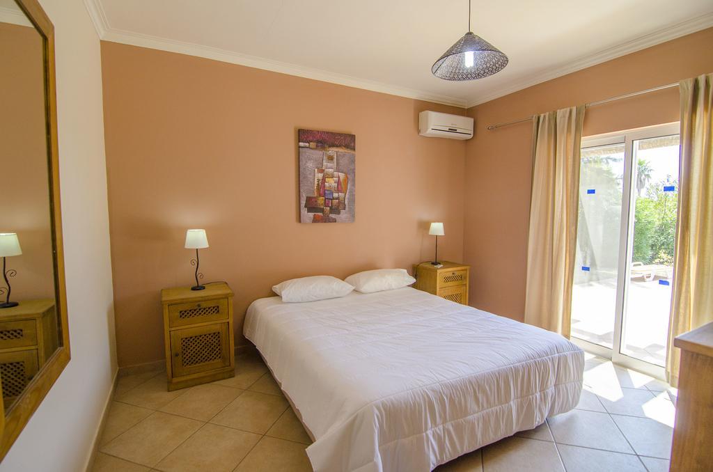 Villa Anita Quarteira Exterior photo